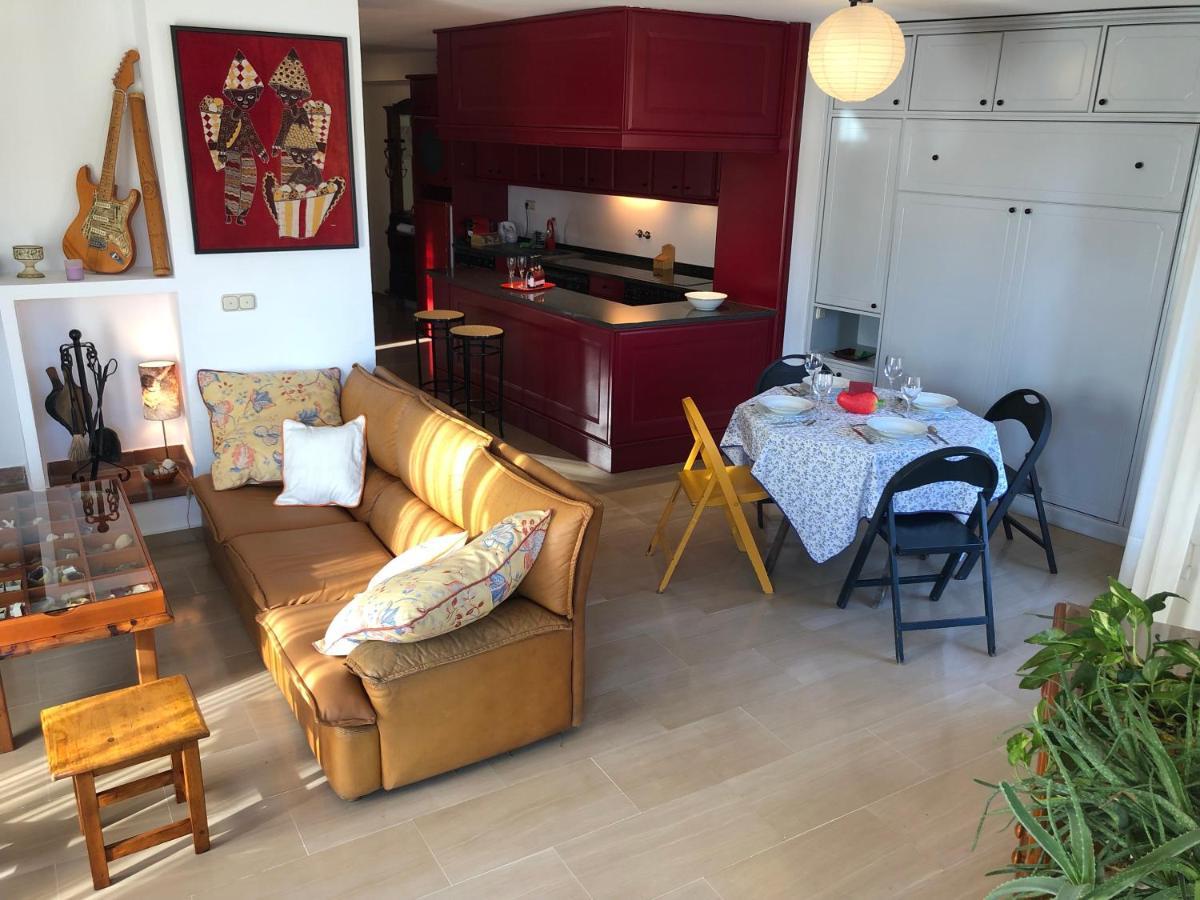Ferienwohnung Loft Acogedor Con Terraza Y Parking En El Centro Huesca Exterior foto